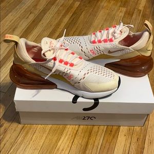 Air Max 270